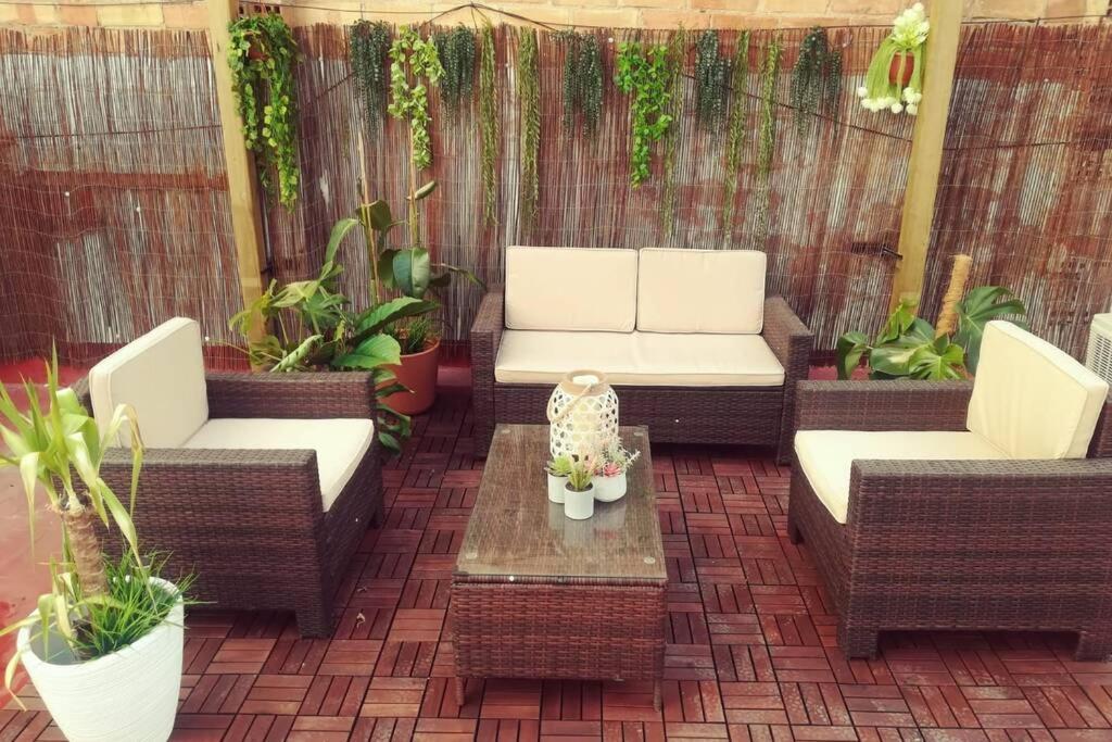 Apartamento M4 Cool Terrace. 1 Min To Metro. 15 Min To Center Esplugues de Llobregat Exterior foto