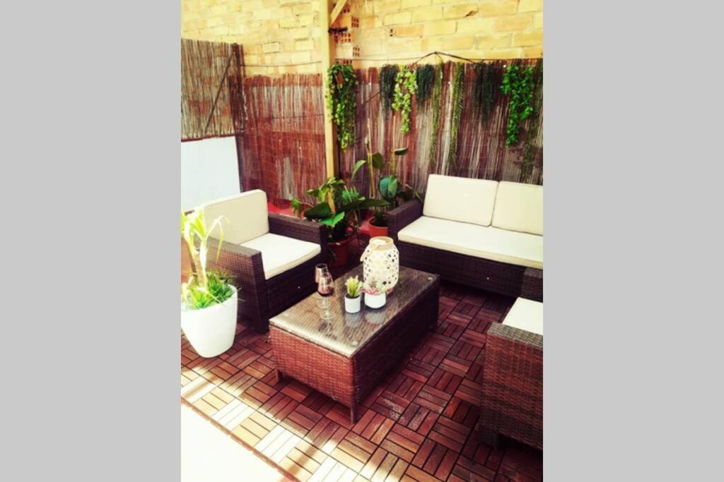 Apartamento M4 Cool Terrace. 1 Min To Metro. 15 Min To Center Esplugues de Llobregat Exterior foto