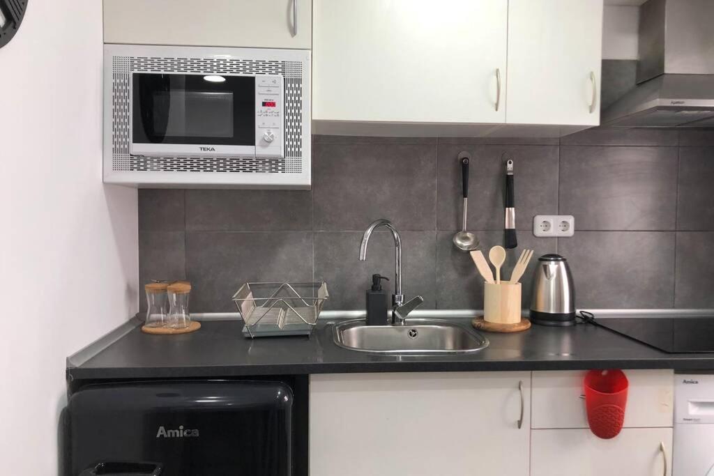 Apartamento M4 Cool Terrace. 1 Min To Metro. 15 Min To Center Esplugues de Llobregat Exterior foto
