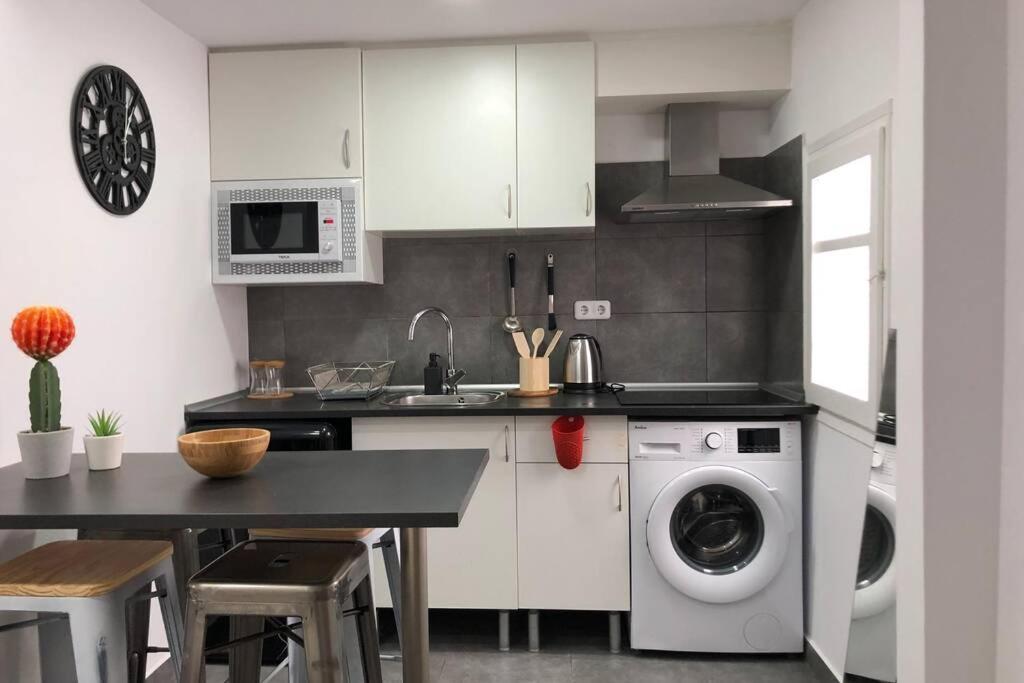 Apartamento M4 Cool Terrace. 1 Min To Metro. 15 Min To Center Esplugues de Llobregat Exterior foto